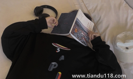 男朋友說不想努力了想找個(gè)富婆是認(rèn)真的嗎(男朋友經(jīng)常說要找富婆什么心理)(圖1) 男朋友說不想努力了想找個(gè)富婆是認(rèn)真的嗎1