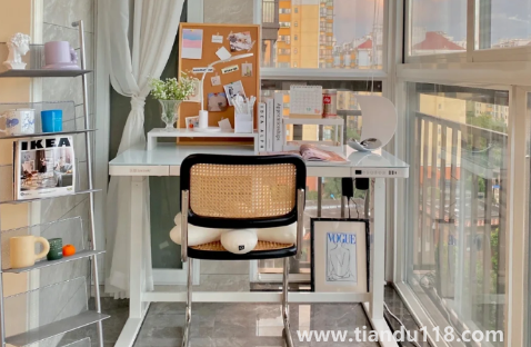 電腦桌放陽(yáng)臺(tái)會(huì)曬壞嗎（陽(yáng)臺(tái)放電腦桌怎樣避免太陽(yáng)曬）