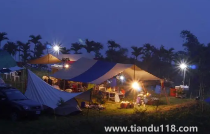 2022國(guó)慶露營(yíng)是不是不好睡覺(jué)（哪個(gè)季節(jié)比較適合露營(yíng)）