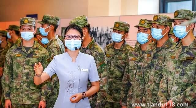 東部戰(zhàn)區(qū)首長看展 事關(guān)登島作戰(zhàn)(對(duì)未來登島作戰(zhàn)提供寶貴經(jīng)驗(yàn))(圖3) 東部戰(zhàn)區(qū)首長看展 事關(guān)登島作戰(zhàn)(對(duì)未來登島作戰(zhàn)提供寶貴經(jīng)驗(yàn))(圖3)