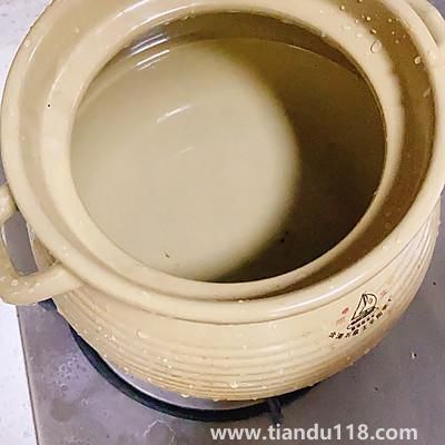 椰子燉雞湯的做法(椰子燉雞湯怎么做)(圖3) 椰子燉雞湯的做法(椰子燉雞湯怎么做)(圖3)