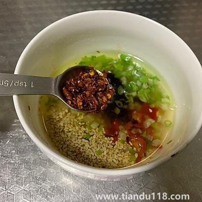 涼拌金針菇的做法(涼拌金針菇怎么做)(圖10) 涼拌金針菇的做法(涼拌金針菇怎么做)(圖10)