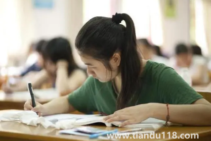 2022年專升本是大二考還是大三考(如何準(zhǔn)備專升本考試)(圖3) 2022年專升本是大二考還是大三考3