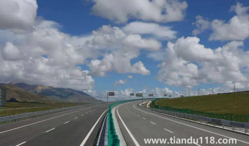 新車要跑高速拉一下嗎（新手第一次上高速危險(xiǎn)嗎）