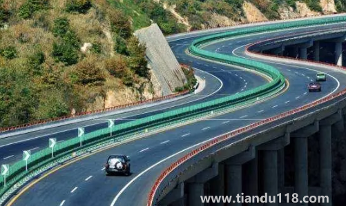 新車(chē)要跑高速拉一下嗎3