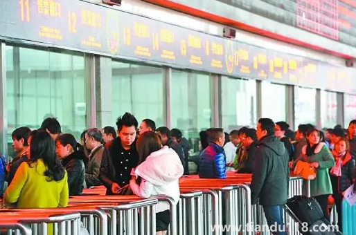 2022年國(guó)慶節(jié)高鐵火車票什么時(shí)候開售(國(guó)慶節(jié)坐高鐵火車怎么防護(hù))(圖2) 2022年國(guó)慶節(jié)高鐵火車票什么時(shí)候開售2