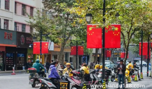 2022國慶節(jié)周六周日補(bǔ)周幾的課(國慶節(jié)的由來)(圖2) 2022國慶節(jié)周六周日補(bǔ)周幾的課2