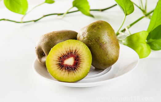 一天吃了八個(gè)獼猴桃有事嗎（獼猴桃一天吃幾個(gè)好）