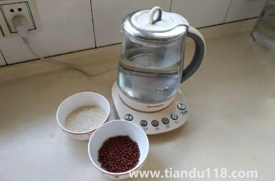 養(yǎng)生壺保溫可以開一晚上嗎(養(yǎng)生壺沒關燒一晚上有事嗎)(圖2) 養(yǎng)生壺保溫可以開一晚上嗎2