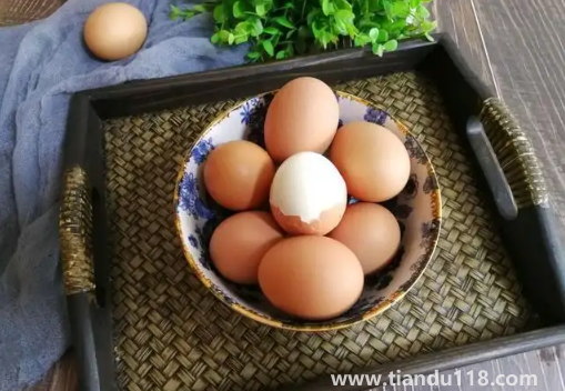 雞蛋保質(zhì)期30天過了還能吃嗎(雞蛋怎么保存時(shí)間久)(圖2) 雞蛋保質(zhì)期30天過了還能吃嗎2