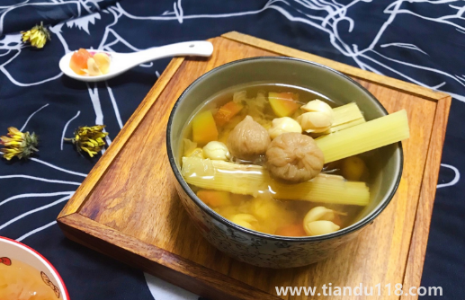 甘蔗煮水可以過(guò)夜喝嗎(甘蔗煮水上火嗎)(圖1) 甘蔗煮水可以過(guò)夜喝嗎1