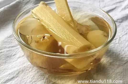 甘蔗煮水帶皮好還是不帶皮好(甘蔗煮水要去皮嗎)(圖2) 甘蔗煮水帶皮好還是不帶皮好2