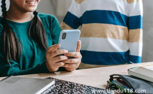 手機(jī)輻射和微波爐輻射哪個大1