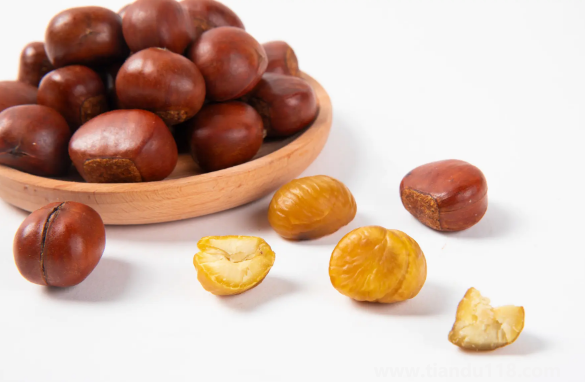 自己煮的板栗為什么皮不好剝(煮栗子需要開(kāi)口嗎)(圖2) 自己煮的板栗為什么皮不好剝2