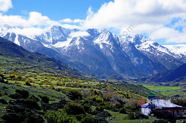 梅里雪山要不要門(mén)票 梅里雪山要門(mén)票嗎(圖2) 梅里雪山要不要門(mén)票
